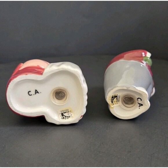 CLAY ART Anthropomorphic Pig Diner & Waiter Adorable Salt & Pepper Shaker Set - Picture 7 of 13